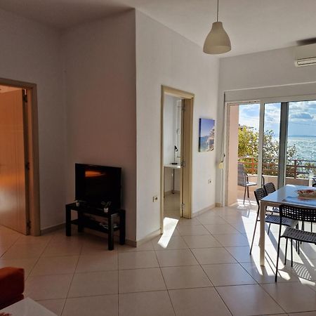 Orange Corner Apartment Sarandë Exteriör bild