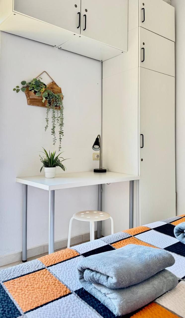Orange Corner Apartment Sarandë Exteriör bild