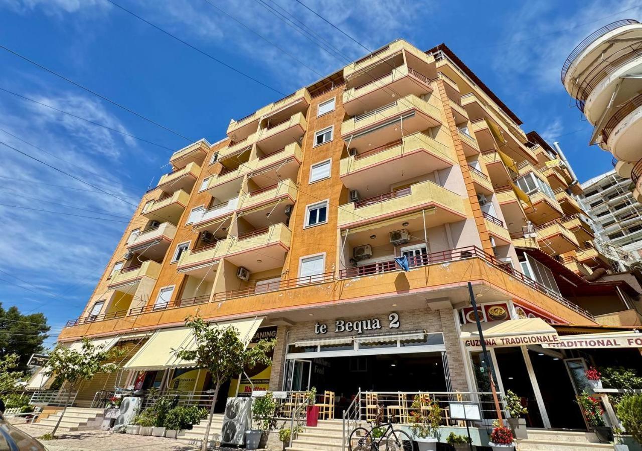 Orange Corner Apartment Sarandë Exteriör bild